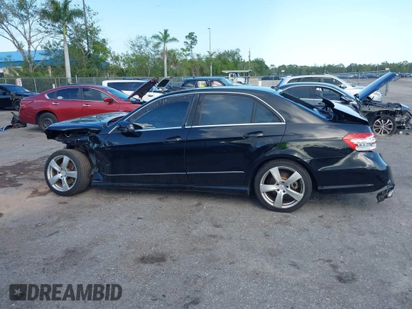 2010 Mercedes-Benz E 350 Luxury with VIN WDDHF5GB4AA112209, listed as a IAAI auction lot 41942951 with 138,011 mi miles and . Bid and sale history available at carsss.com. Image 13.