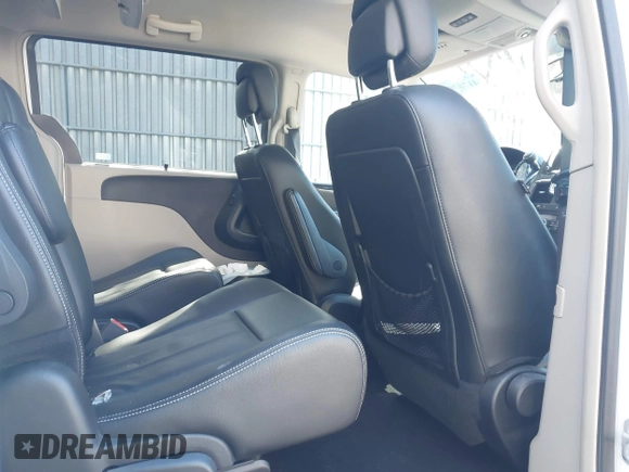 2015 Chrysler Town & Country Touring with VIN 2C4RC1BG4FR755536, listed as a IAAI auction lot 41769040 with 118,393 mi miles and . Bid and sale history available at DreamBid. Image 8.