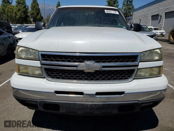2006 Chevrolet Silverado 1500 Work Truck with VIN 3GCEK14Z16G198106, listed as a Copart auction lot 68331134 with 197,064 mi miles and Salvage Title. Bid and sale history available at carsss.com. Image 5.