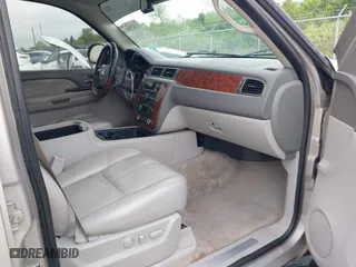 2007 Chevrolet Avalanche LTZ with VIN 3GNEC12J67G134064, listed as a IAAI auction lot 42029811 with 1 mi miles. Bid and sale history available at carsss.com. Image 5.
