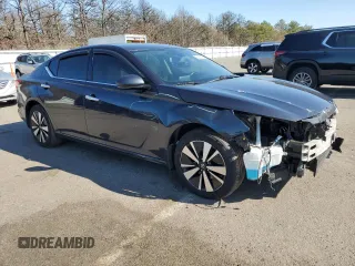 2019 Nissan Altima SL with VIN 1N4BL4EW0KC190118, listed as a Copart auction lot 52323795 with 88,385 mi miles and Salvage Title. Bid and sale history available at DreamBid. Image 4.
