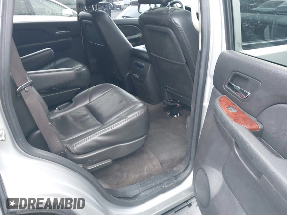 2012 GMC Yukon SLT with VIN 1GKS2CE03CR324366, listed as a IAAI auction lot 41473131 with 161,847 mi miles. Bid and sale history available at carsss.com. Image 8.