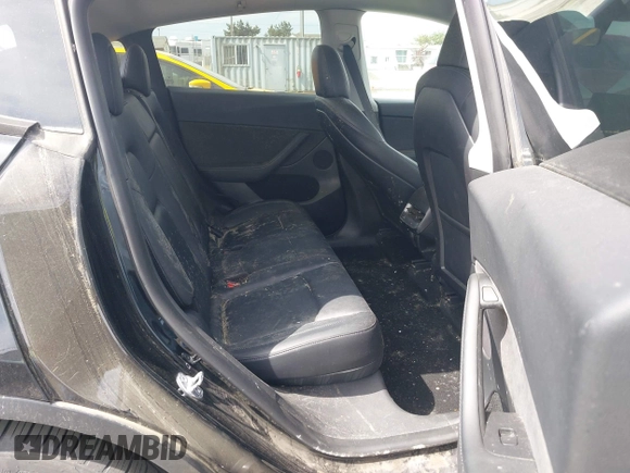 2022 Tesla Model Y Performance z VIN 7SAYGDEF5NF546680, wystawiony jako IAAI lot #42229359 z przebiegiem 55 597 mil mil oraz . Historia ofert i sprzedaży dostępna na DreamBid. Obrazek 8.