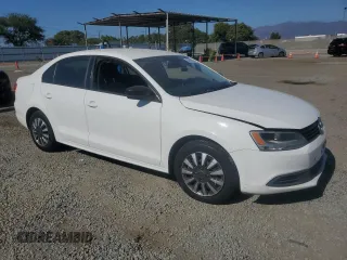 2013 Volkswagen Jetta S with VIN 3VW2K7AJ0DM392920, listed as a Copart auction lot 63682615 with 184,702 mi miles and Salvage title. Bid and sale history available at DreamBid. Image 4.