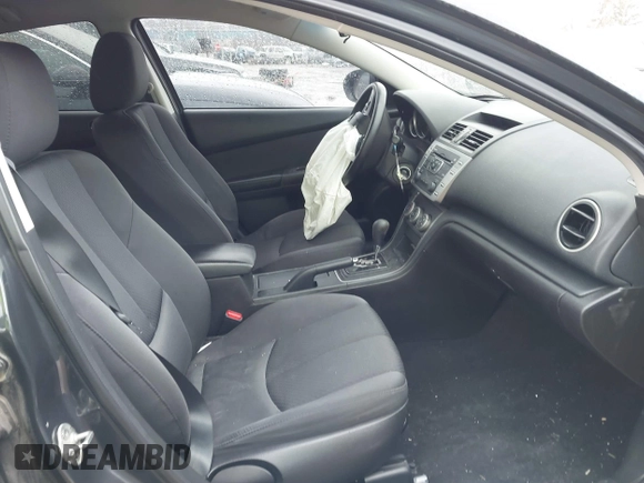 2013 Mazda 6 i Sport with VIN 1YVHZ8BH3D5M16802, listed as a IAAI auction lot 41668897 with 102,082 mi miles. Bid and sale history available at carsss.com. Image 5.