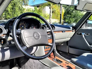 1988 Mercedes-Benz 560 560SL with VIN WDBBA48D1JA077345, listed as a Copart auction lot 79681234 with 87,690 mi miles and Clean Title. Bid and sale history available at carsss.com. Image 5.
