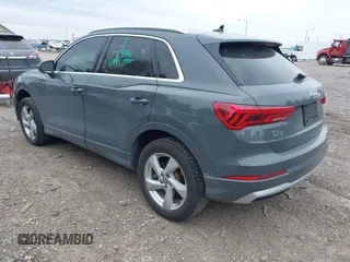 2020 Audi Q3 Premium z VIN WA1AECF36L1083306, wystawiony jako IAAI lot #42070799 z przebiegiem 47 610 mil mil oraz . Historia ofert i sprzedaży dostępna na DreamBid. Obrazek 3.