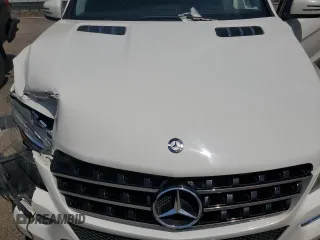 2013 Mercedes-Benz M 350 with VIN 4JGDA2EB0DA201915, listed as a Copart auction lot 62342135 with 225,797 mi miles and Salvage title. Bid and sale history available at DreamBid. Image 12.