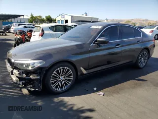 2018 BMW 5 Series 530i с VIN WBAJA5C54JWA37198, выставлен на аукционе Copart как лот 62338235 с пробегом 69 472 миль миль и Списание • Salvage title. История ставок и продаж доступна на DreamBid. Изображение 1.