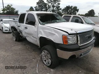 2007 GMC Sierra 1500 SLE1 z VIN 2GTEC13J571546041, wystawiony jako IAAI lot #33475712 z przebiegiem 301 021 mil mil oraz . Historia ofert i sprzedaży dostępna na DreamBid. Obrazek 1.