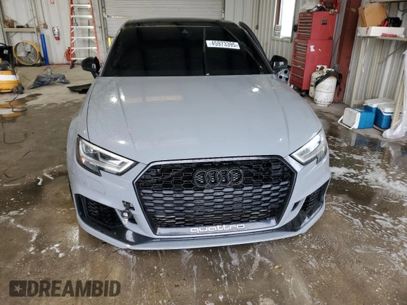 2020 Audi RS 3 z VIN WUABWGFF8LA903591, wystawiony jako Copart lot #45973395 z przebiegiem 40 443 mil mil oraz Szkoda całkowita • Salvage title. Historia ofert i sprzedaży dostępna na DreamBid. Obrazek 5.