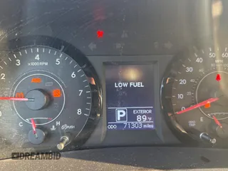 2015 Toyota Sienna LE AAS z VIN 5TDKK3DC5FS679407, wystawiony jako Copart lot #60572255 z przebiegiem 71 303 mil mil oraz Szkoda całkowita • Salvage title. Historia ofert i sprzedaży dostępna na DreamBid. Obrazek 8.