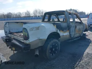2000 Ford F-250 XL z VIN 1FTNX21F3YED70759, wystawiony jako IAAI lot #41571539 z przebiegiem Nie podano mil oraz . Historia ofert i sprzedaży dostępna na DreamBid. Obrazek 4.