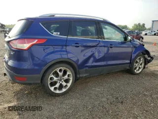 2016 Ford Escape Titanium with VIN 1FMCU9J95GUA75875, listed as a Copart auction lot 48929445 with 122,668 mi miles and Salvage Title. Bid and sale history available at DreamBid. Image 3.