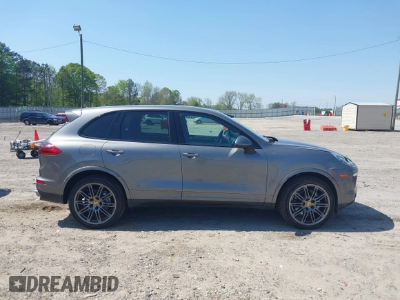 2018 Porsche Cayenne S z VIN WP1AB2A21JLA60264, wystawiony jako IAAI lot #42028716 z przebiegiem 66 479 mil mil oraz . Historia ofert i sprzedaży dostępna na DreamBid. Obrazek 13.