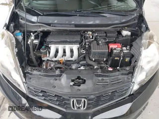 2013 Honda Fit Sport с VIN JHMGE8H59DC042068, выставлен на аукционе IAAI как лот 41803884 с пробегом 128 223 миль миль и . История ставок и продаж доступна на DreamBid. Изображение 10.