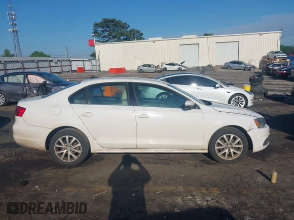 2013 Volkswagen Jetta SE with VIN 3VWDP7AJ7DM360993, listed as a IAAI auction lot 42242271 with 181,781 mi miles and . Bid and sale history available at DreamBid. Image 13.