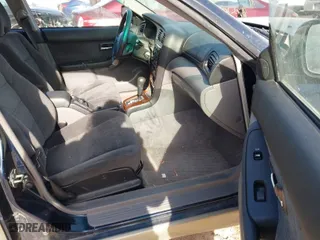 2000 Subaru Legacy Wagon Outback w/RB Equip with VIN 4S3BH6654Y7606525, listed as a IAAI auction lot 41442018 with 125,818 mi miles. Bid and sale history available at carsss.com. Image 5.
