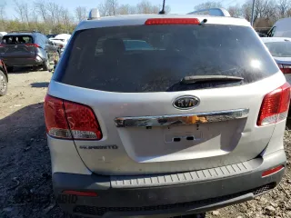 2012 Kia Sorento LX with VIN 5XYKT3A6XCG206980, listed as a Copart auction lot 46471145 with 137,667 mi miles and Salvage Title. Bid and sale history available at DreamBid. Image 6.