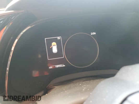 2024 Lexus RX 350 z VIN JTJCHMAA6R2011832, wystawiony jako Copart lot #56417675 z przebiegiem 18 955 mil mil oraz Szkoda całkowita • Salvage title. Historia ofert i sprzedaży dostępna na DreamBid. Obrazek 9.