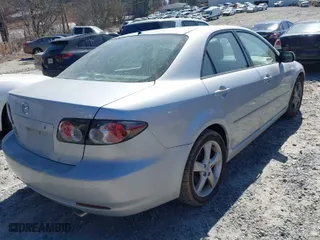 2007 Mazda Mazda6 i Sport VE with VIN 1YVHP80C975M61485, listed as a IAAI auction lot 41643467 with 175,837 mi miles. Bid and sale history available at carsss.com. Image 4.