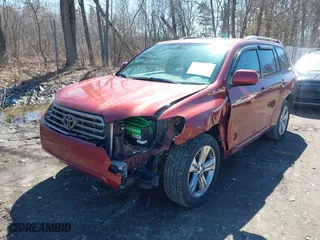 2009 Toyota Highlander Sport with VIN JTEES43A692116442, listed as a IAAI auction lot 41901241 with 316,874 mi miles. Bid and sale history available at carsss.com. Image 6.