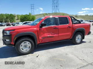 2024 Nissan Frontier S z VIN 1N6ED1EK9RN630171, wystawiony jako Copart lot #57525205 z przebiegiem 13 874 mil mil oraz Szkoda całkowita • Salvage title. Historia ofert i sprzedaży dostępna na DreamBid. Obrazek 1.