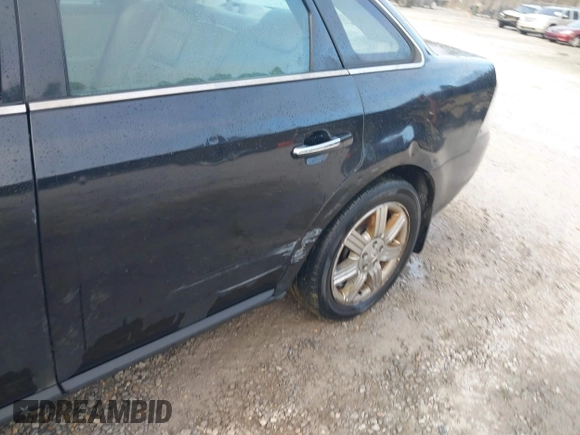 2009 Ford Taurus Limited with VIN 1FAHP25W09G121399, listed as a IAAI auction lot 41443202 with 195,187 mi miles. Bid and sale history available at carsss.com. Image 6.
