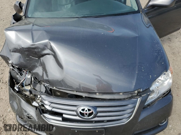 2008 Toyota Avalon XL z VIN 4T1BK36B28U280209, wystawiony jako Copart lot #51583845 z przebiegiem 102 165 mil mil oraz Szkoda całkowita • Salvage title. Historia ofert i sprzedaży dostępna na DreamBid. Obrazek 12.