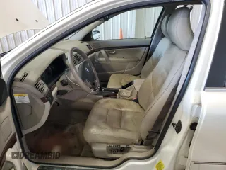 2004 Volvo S80 with VIN YV1TH59H941355562, listed as a Copart auction lot 82679234 with 128,590 mi miles and Salvage Title. Bid and sale history available at carsss.com. Image 7.