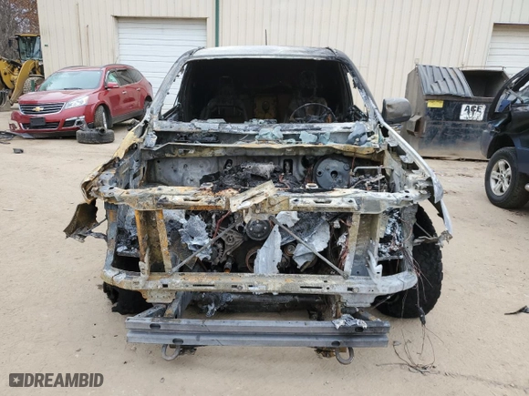 2015 Chevrolet Colorado 4WD LT with VIN 1GCGTBE31F1210999, listed as a Copart auction lot 82858564 with 0 mi miles and Salvage Title. Bid and sale history available at carsss.com. Image 5.