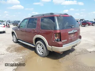 2010 Ford Explorer Eddie Bauer z VIN 1FMEU6EE6AUA73414, wystawiony jako IAAI lot #42279145 z przebiegiem 177 803 mil mil oraz . Historia ofert i sprzedaży dostępna na DreamBid. Obrazek 3.
