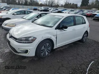 2019 Volkswagen Golf SE z VIN WVWKR7AU0KW919196, wystawiony jako Copart lot #47474315 z przebiegiem 29 280 mil mil oraz Szkoda całkowita • Salvage title. Historia ofert i sprzedaży dostępna na DreamBid. Obrazek 1.