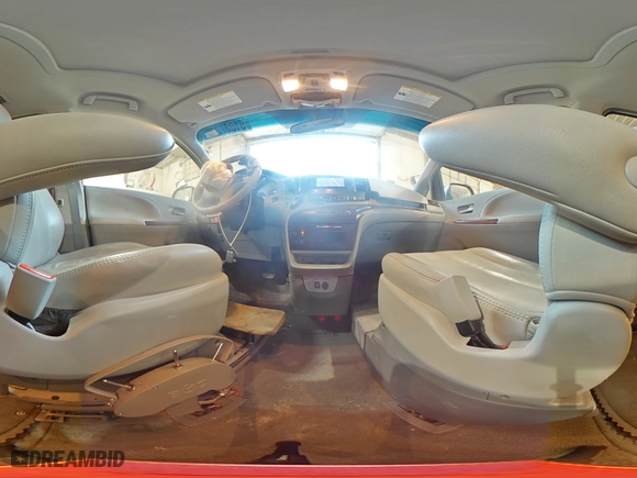 2013 Toyota Sienna XLE AAS with VIN 5TDYK3DC9DS388996, listed as a Copart auction lot 51067235 with 83,333 mi miles and Salvage Title. Bid and sale history available at carsss.com. Image 14.