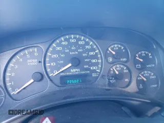 2002 Chevrolet Suburban Z71 with VIN 3GNFK16ZX2G298434, listed as a Copart auction lot 43641805 with 0 mi miles and Salvage Title. Bid and sale history available at carsss.com. Image 9.