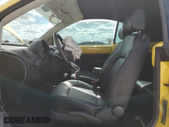 2008 Volkswagen Beetle SE with VIN 3VWRF31Y68M415714, listed as a Copart auction lot 41747365 with 84,406 mi miles and Salvage title. Bid and sale history available at DreamBid. Image 7.
