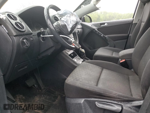 2018 Volkswagen Tiguan with VIN WVGBV7AX9JK003947, listed as a Copart auction lot 54556975 with Not Provided miles and Salvage Title. Bid and sale history available at DreamBid. Image 7.
