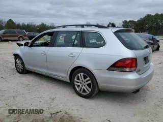 2010 Volkswagen Jetta TDI z VIN 3VWTL7AJ1AM670642, wystawiony jako Copart lot #44380965 z przebiegiem 160 994 mil mil oraz Szkody całkowita. Historia ofert i sprzedaży dostępna na DreamBid. Obrazek 2.