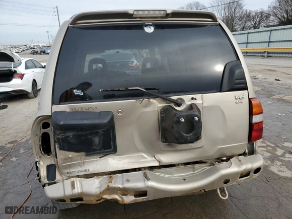 2002 Suzuki XL-7 Standard with VIN JS3TX92V424130897, listed as a Copart auction lot 84635434 with 208,447 mi miles and Salvage Title. Bid and sale history available at carsss.com. Image 6.