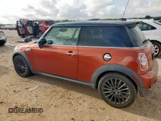 2013 MINI Hardtop S with VIN WMWSV3C55DT392526, listed as a Copart auction lot 62220765 with 152,585 mi miles and Clean title. Bid and sale history available at DreamBid. Image 2.