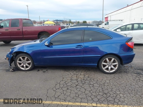 2003 Mercedes-Benz C 230 Kompressor with VIN WDBRN40J63A437832, listed as a IAAI auction lot 41266701 with 181,587 mi miles and . Bid and sale history available at DreamBid. Image 14.