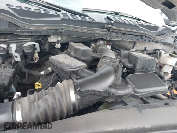 2022 Ford F-250 XL z VIN 1FTBF2B62NEF21705, wystawiony jako IAAI lot #39947332 z przebiegiem 61 110 mil mil oraz . Historia ofert i sprzedaży dostępna na DreamBid. Obrazek 10.