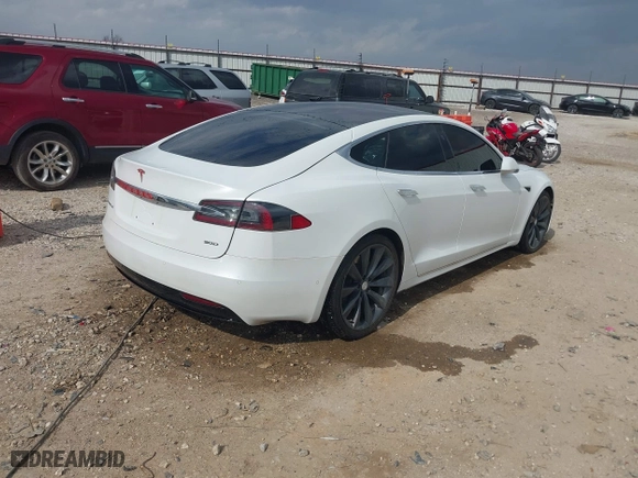 2017 Tesla Model S 100D with VIN 5YJSA1E29HF204797, listed as a IAAI auction lot 41760296 with 92,587 mi miles. Bid and sale history available at carsss.com. Image 4.