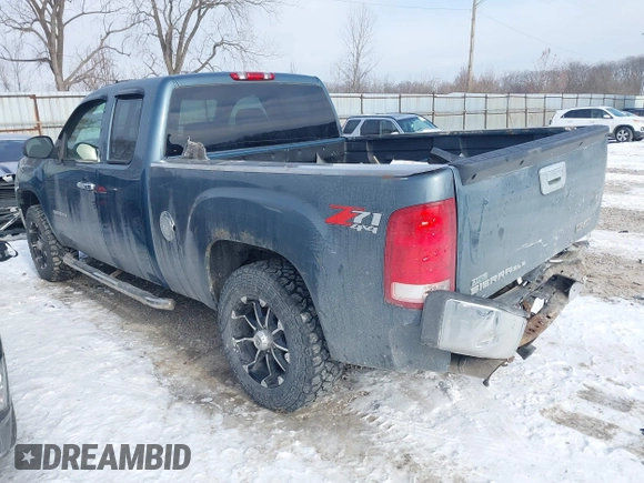 2011 GMC Sierra 1500 with VIN 1GTR2VE31BZ302820, listed as a IAAI auction lot 41320623 with 207,772 mi miles and . Bid and sale history available at DreamBid. Image 3.