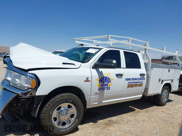 2021 Ram 2500 Tradesman with VIN 3C6UR4HL2MG604574, listed as a IAAI auction lot 42356580 with 54,026 mi miles and . Bid and sale history available at DreamBid. Image 14.
