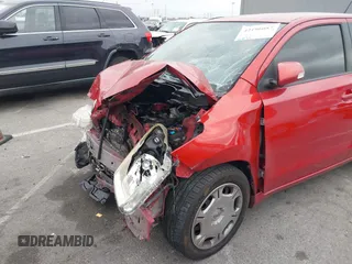 2014 Scion xD z VIN JTKKUPB40E1043799, wystawiony jako IAAI lot #42196087 z przebiegiem 78 843 mil mil oraz . Historia ofert i sprzedaży dostępna na DreamBid. Obrazek 6.