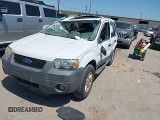2006 Ford Escape XLT с VIN 1FMCU03176KA84543, выставлен на аукционе IAAI как лот 41991892 с пробегом 170 017 миль миль и . История ставок и продаж доступна на DreamBid. Изображение 2.