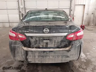 2017 Nissan Altima 2.5 SV with VIN 1N4AL3AP7HC247721, listed as a IAAI auction lot 41515872 with 133,938 mi miles. Bid and sale history available at carsss.com. Image 17.