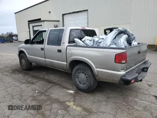 2001 GMC Sonoma SLS with VIN 1GTDT13W71K154628, listed as a Copart auction lot 50311424 with 186,383 mi miles and Salvage Title. Bid and sale history available at carsss.com. Image 2.
