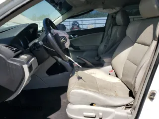 2011 Acura TSX z VIN JH4CU2F67BC002739, wystawiony jako Copart lot #58844735 z przebiegiem 186 369 mil mil oraz Szkoda całkowita • Salvage title. Historia ofert i sprzedaży dostępna na DreamBid. Obrazek 7.